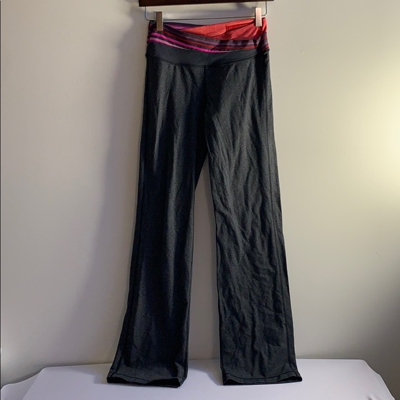 Grey Lululemon Pants Sz 6 - Picture 2 of 10